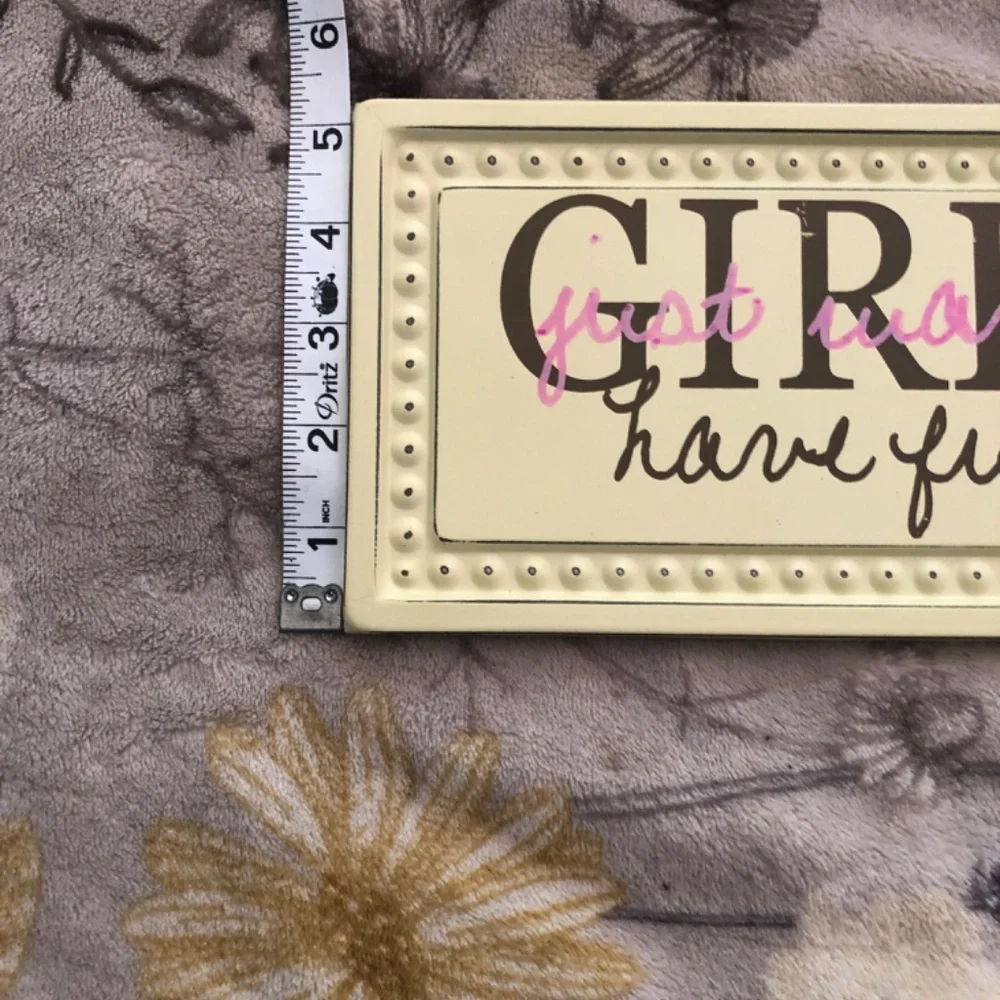 Wall art ‘Girls just wanna have fun!’ - Picture 3 of 7